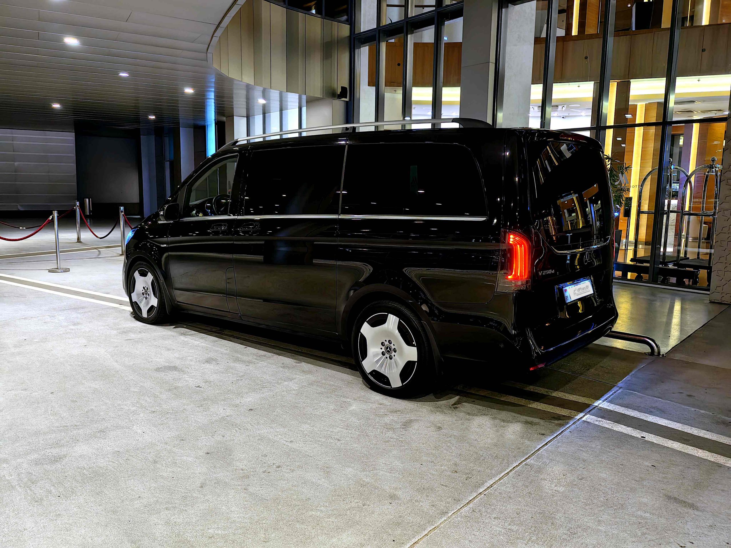 Аренда Mercedes V class с водителем